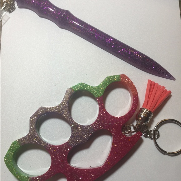 Resin Keychains - Picture 3 of 4